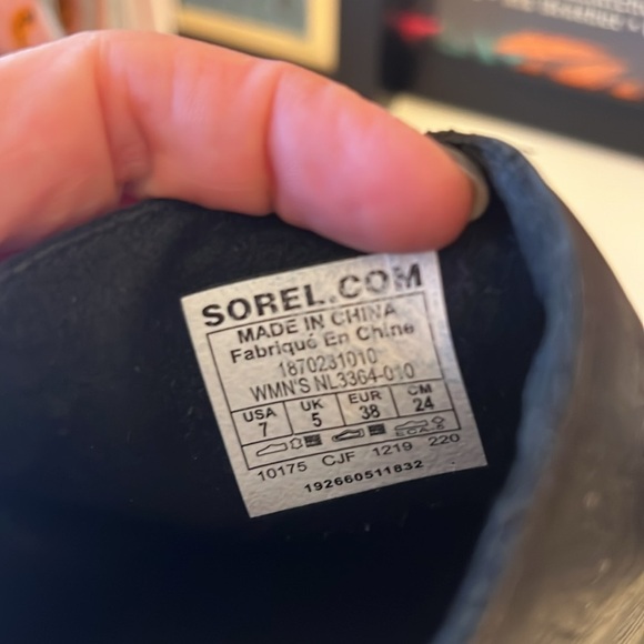 Sorel JOAN OF ARCTIC Wedge Zip Bootie-Sz 7 - Picture 7 of 7